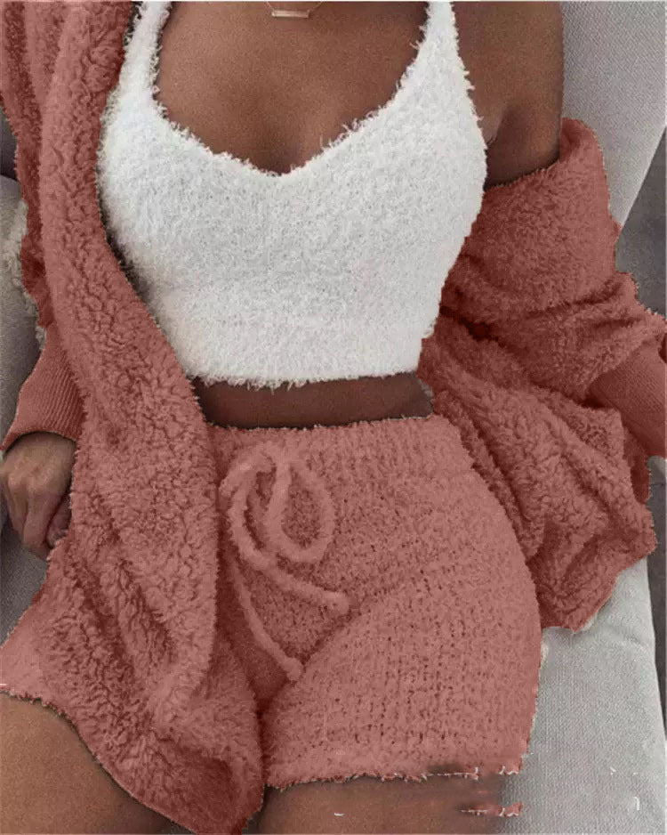 3 Pieces Of Fashionable Ladies Plush Home Clothes - KuzuSHOP