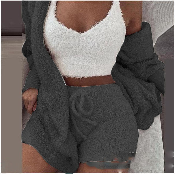3 Pieces Of Fashionable Ladies Plush Home Clothes - KuzuSHOP