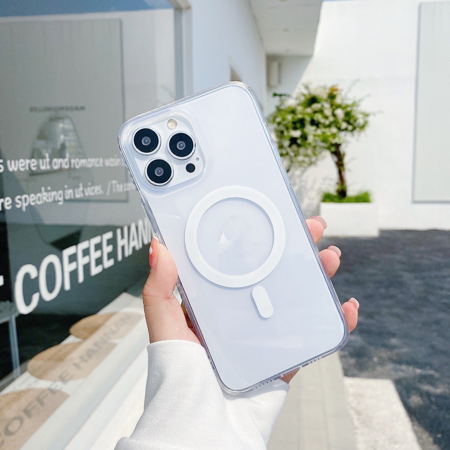 Transparent Frosted Magnetic Mobile Phone Case - KuzuSHOP