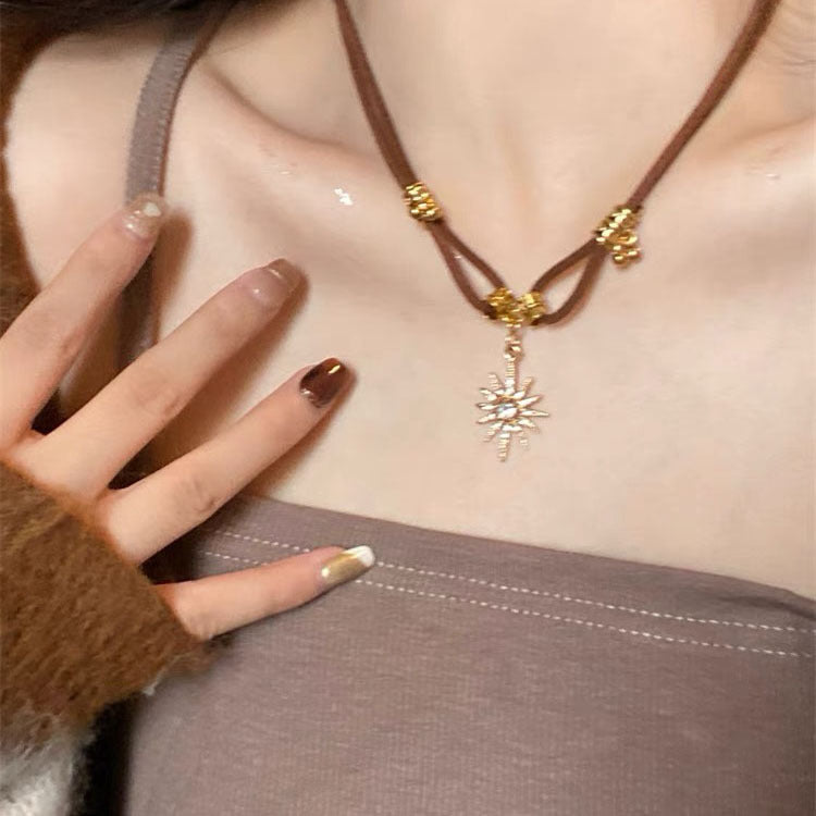 Vintage Sunflower Stars Necklace Women's Personalized Pendant Necklace Fashion Jewelry - KuzuSHOP