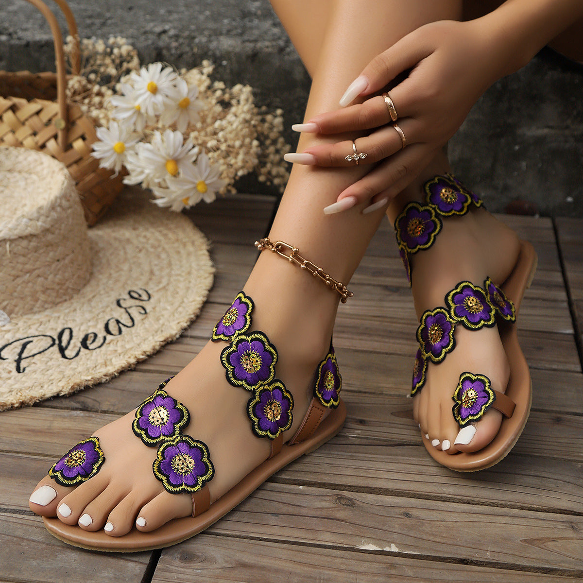 Ethnic Style Flowers Flat Sandals Summer Vacation Casual Clip Toe Beach Shoes For Women - KuzuSHOP