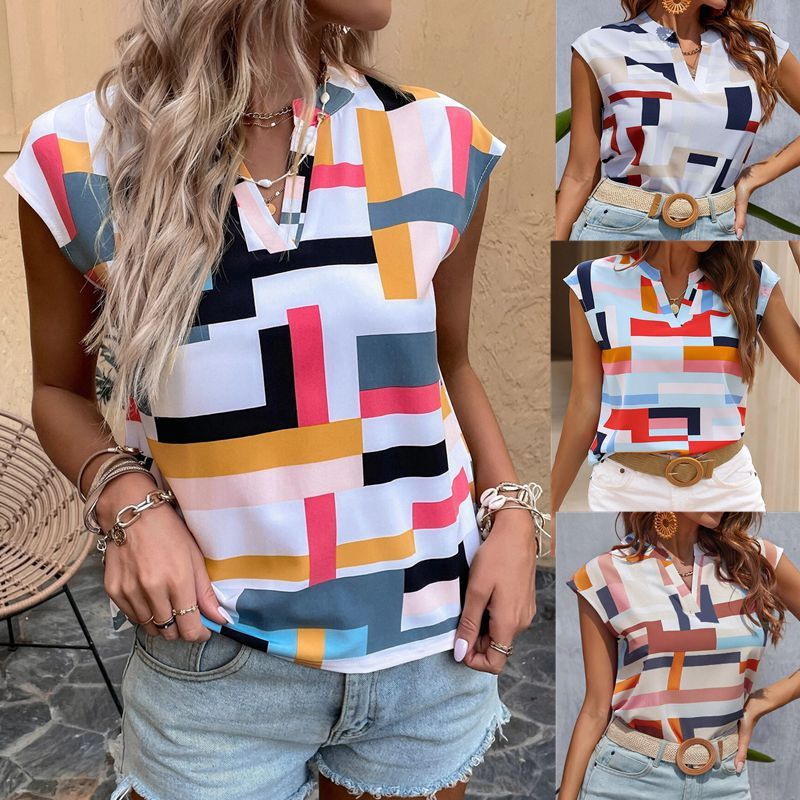 Women's Digital Print Doll Sleeve V-Neck Top - KuzuSHOP