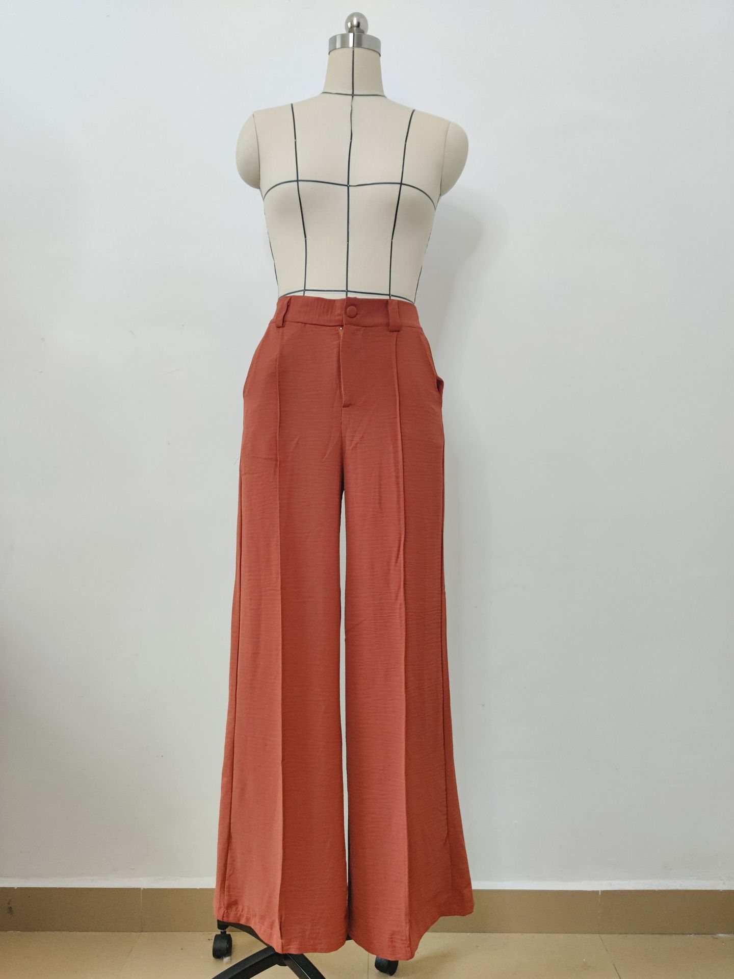 Solid Color Loose Pleated Wide-leg Casual Pants - KuzuSHOP