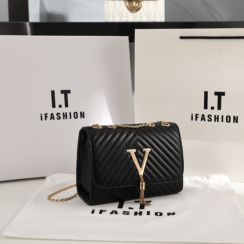 Trendy women's bag 2024 new fashion striped embroidered shoulder bag V-shaped tassel decoration messenger bag