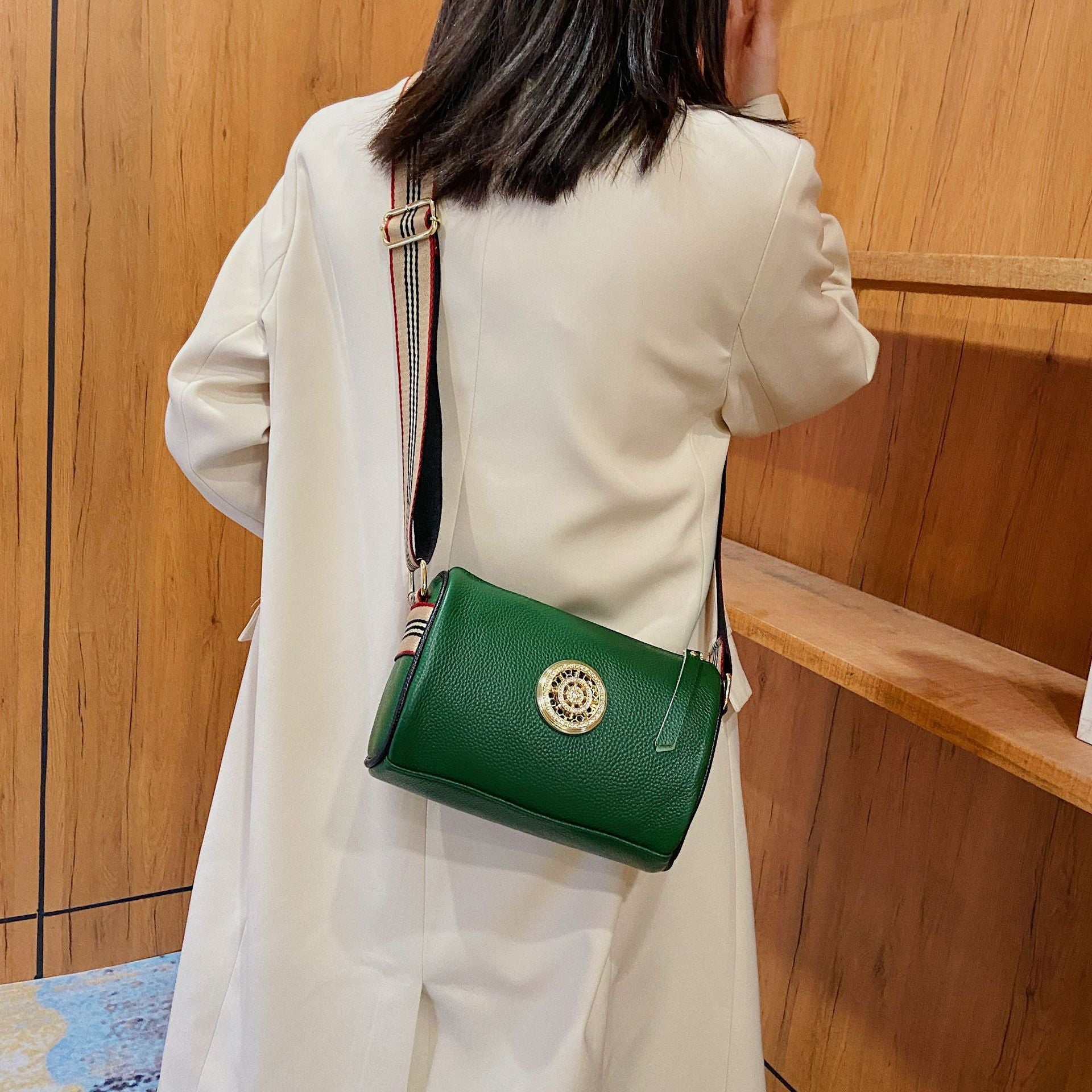 Bag women's bag 2024 new simple fashion wide shoulder strap one shoulder Messenger bag top layer cowhide live broadcast - KuzuSHOP