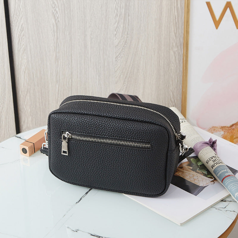 Cross-border foreign trade hot-selling women's bag 2023 spring and summer new small square bag wide shoulder strap single shoulder diagonal bag wholesale distribution