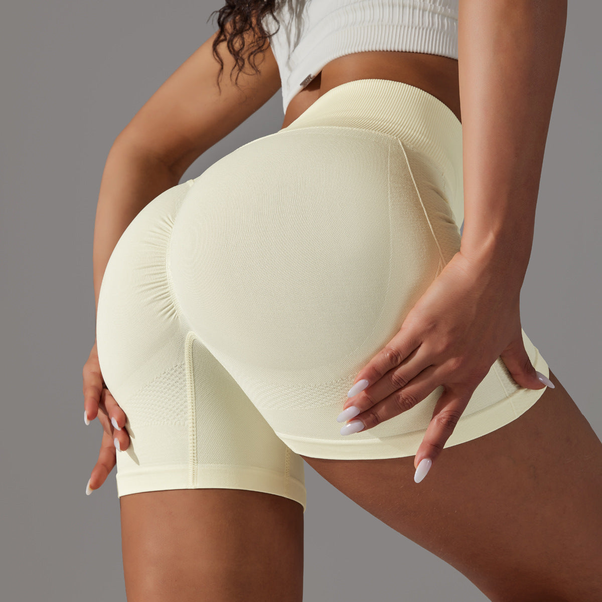 Seamless Tight Belly Trimming Hip High Elasticity Yoga Shorts - KuzuSHOP