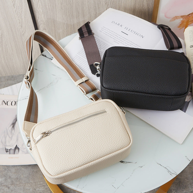 Cross-border foreign trade hot-selling women's bag 2023 spring and summer new small square bag wide shoulder strap single shoulder diagonal bag wholesale distribution