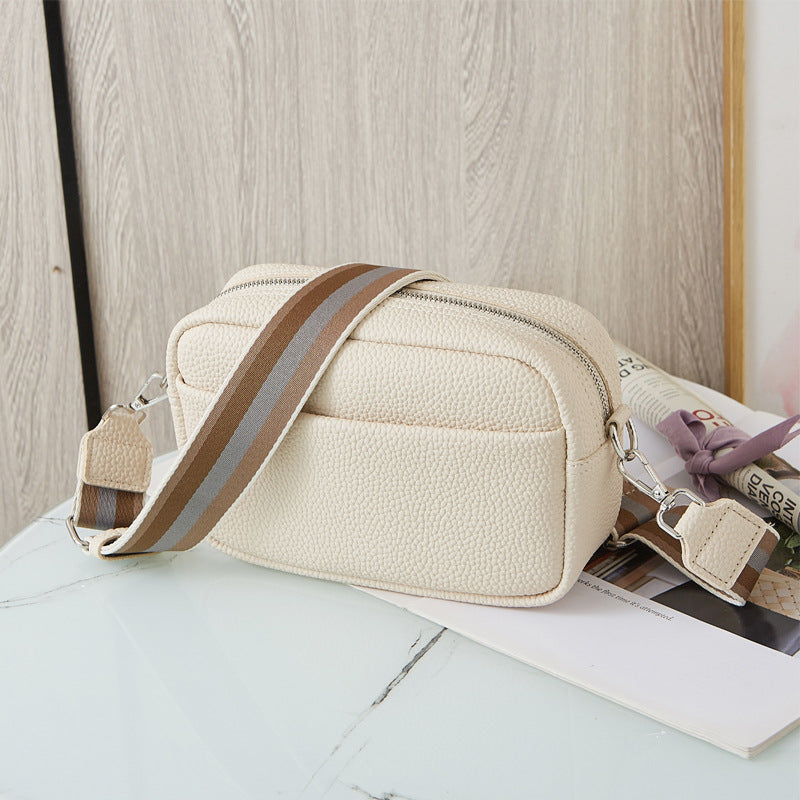 Cross-border foreign trade hot-selling women's bag 2023 spring and summer new small square bag wide shoulder strap single shoulder diagonal bag wholesale distribution