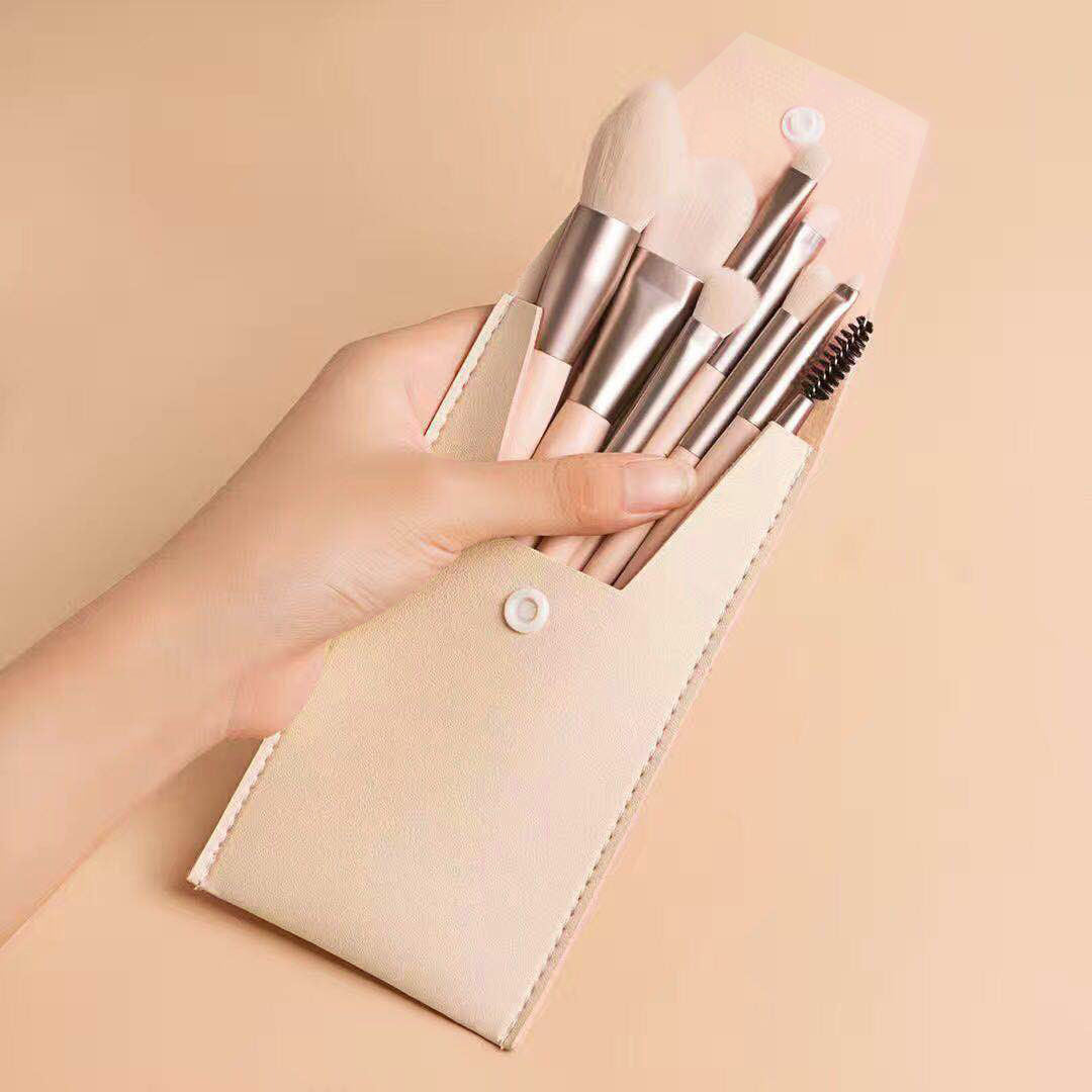 Portable Set Of 8 Mini Beauty Makeup Brushes - KuzuSHOP