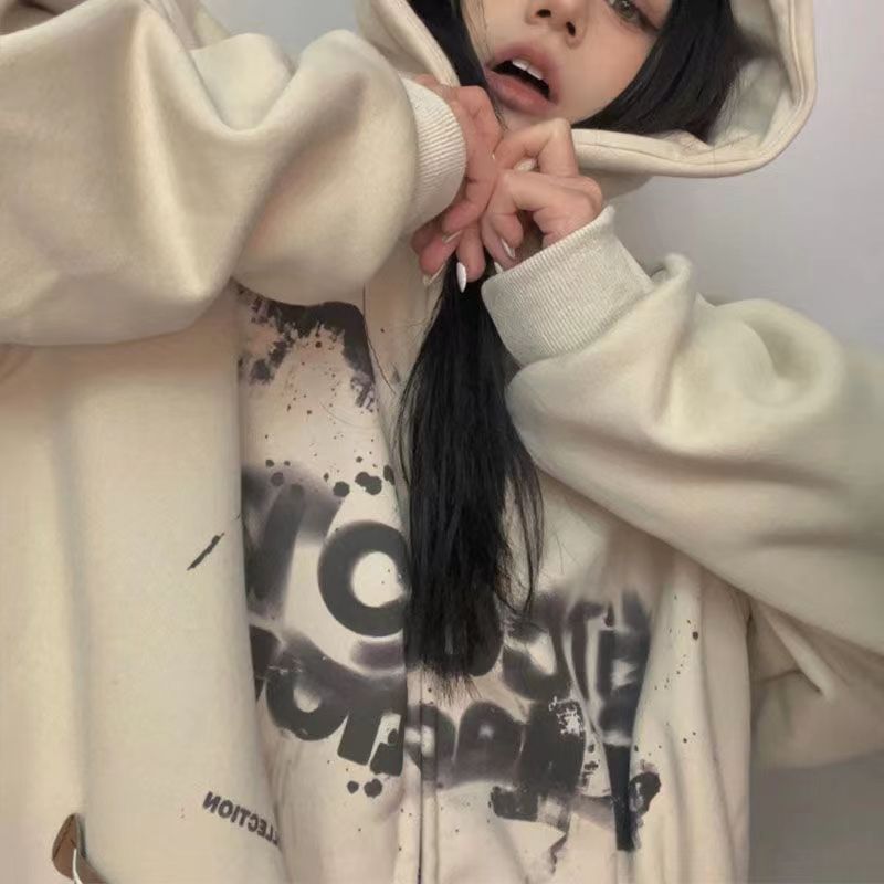 Illusory Twisted Sweater Letter Print - KuzuSHOP