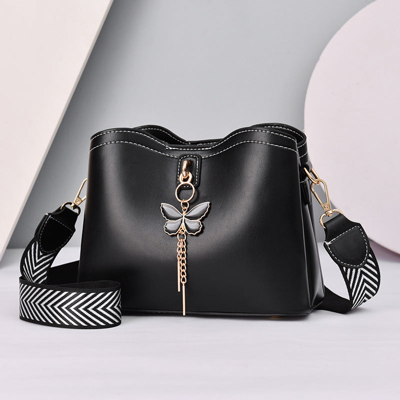 Wholesale Women's Bag Shoulder Bag 2024 New Fashion Versatile Bucket Bag Women's Wide Shoulder Strap Bow Lady's Small Bag