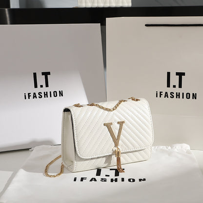 Trendy women's bag 2024 new fashion striped embroidered shoulder bag V-shaped tassel decoration messenger bag